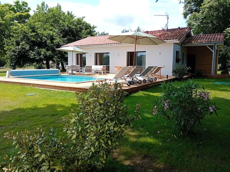 Maison Neuve Avec Piscine Chauffee, 4 Kms De Contis Plage Сен-Жюльен-ан-Борн Экстерьер фото